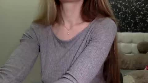 langoria online show from February 2025 05:07:01 PM