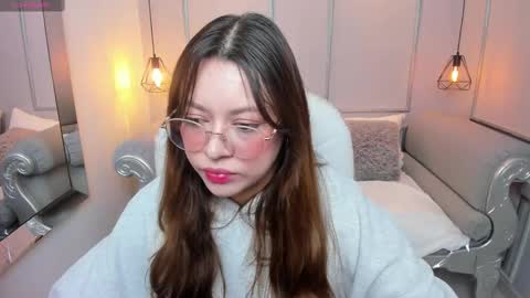 Lanna online show from November 2025 11:42:02 AM