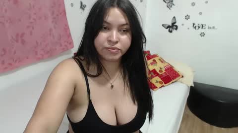 Prettywoman online show from January 2025 08:20:02 AM