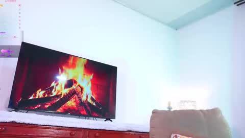 Hello Guys I am Lara Giraldo  WELCOME To my room online show from October 2025 12:52:01 AM