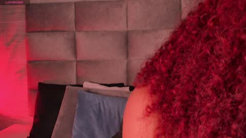 Lara  online show from February 2025 05:25:01 AM