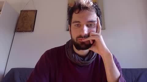 laraaan online show from November 2025 09:41:01 AM