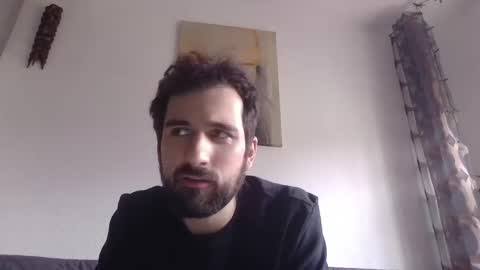 laraaan online show from November 2025 12:20:01 PM