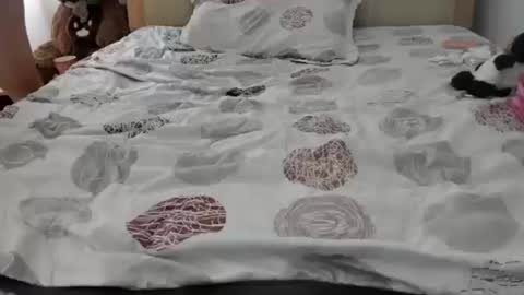 lara online show from September 2025 04:32:01 PM