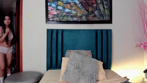 Snapshot of laragoldd chatting on October 2025 11:43:01 PM Lara Gold online show from October 2025 11:43:01 PM