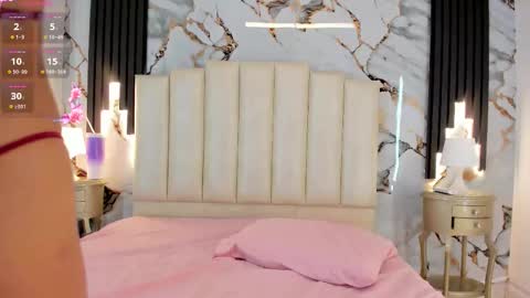 Snapshot of larakrof chatting on October 2025 07:41:01 PM Lara online show from October 2025 07:41:01 PM