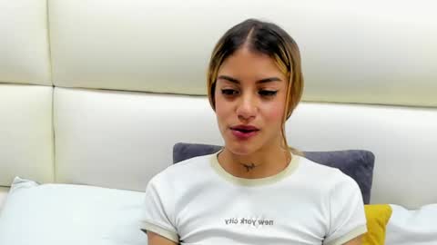 LARA online show from March 2025 11:20:01 PM