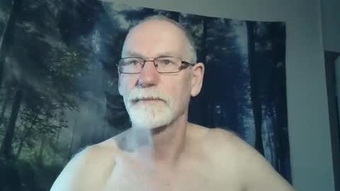 Larbie online show from December 2024 03:37:01 PM