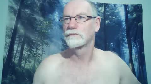 Larbie online show from December 2024 07:40:01 PM