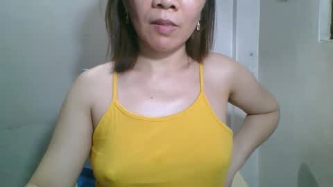 Larice online show from September 2025 04:47:01 AM