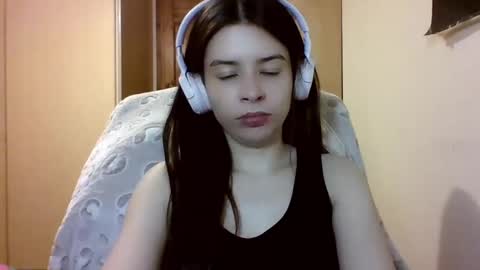 Snapshot of laricenature chatting on February 2025 07:16:02 PM Larice online show from February 2025 07:16:02 PM