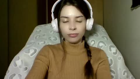 Snapshot of laricenature chatting on February 2025 07:19:02 PM Larice online show from February 2025 07:19:02 PM