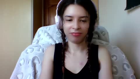 Snapshot of laricenature chatting on February 2025 02:11:02 PM Larice online show from February 2025 02:11:02 PM