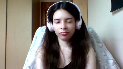 Snapshot of laricenature chatting on February 2025 10:37:02 AM Larice online show from February 2025 10:37:02 AM