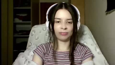 Snapshot of laricenature chatting on March 2025 07:15:02 PM Larice online show from March 2025 07:15:02 PM