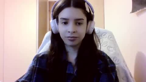 Snapshot of laricenature chatting on March 2025 04:38:02 PM Larice online show from March 2025 04:38:02 PM