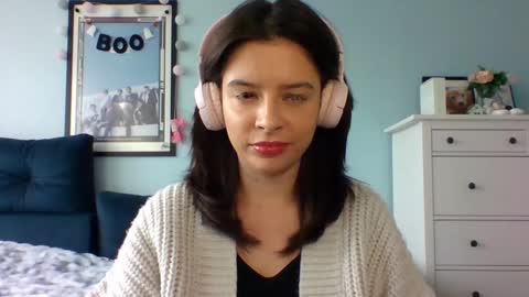 Snapshot of laricenature chatting on October 2025 12:06:01 PM Larice online show from October 2025 12:06:01 PM