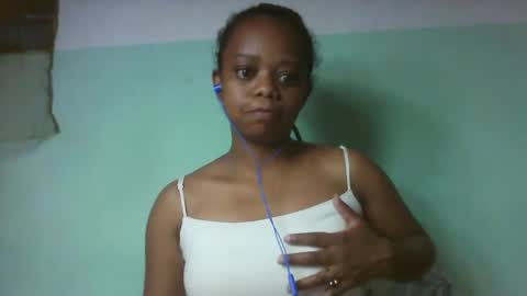 Snapshot of larissa645771 chatting on October 2025 08:53:02 AM larissa645771 online show from October 2025 08:53:02 AM