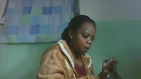 Snapshot of larissa645771 chatting on October 2025 05:10:01 AM larissa645771 online show from October 2025 05:10:01 AM