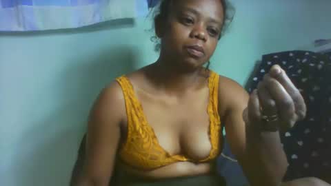 Snapshot of larissa645771 chatting on November 2025 07:46:02 PM larissa645771 online show from November 2025 07:46:02 PM