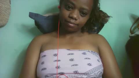 Snapshot of larissa645771 chatting on November 2025 08:03:02 AM larissa645771 online show from November 2025 08:03:02 AM