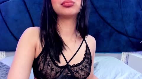 Valentina online show from March 2025 02:40:02 PM