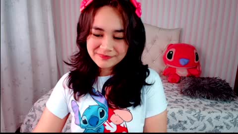 Larissas online show from February 2025 10:58:02 AM
