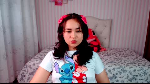 Larissas online show from February 2025 02:02:01 PM