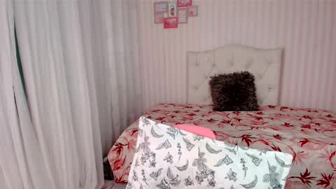Larissas online show from March 2025 07:29:02 PM