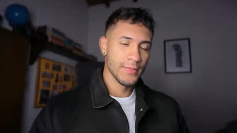 andrew online show from September 2025 01:05:02 PM