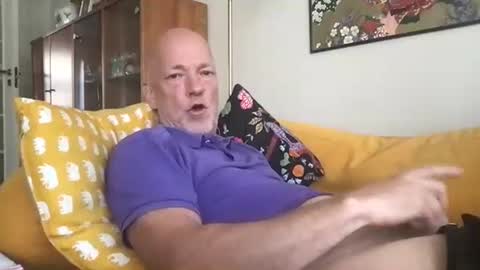 larsafree6 online show from September 2025 12:26:01 PM