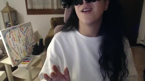 Snapshot of lasolitaauri chatting on March 2025 10:42:01 PM Auri online show from March 2025 10:42:01 PM