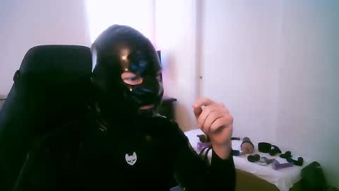 Snapshot of latexminheadroom chatting on March 2025 08:42:01 PM latexminheadroom online show from March 2025 08:42:01 PM