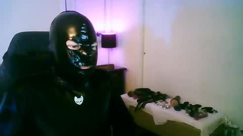 Snapshot of latexminheadroom chatting on October 2025 02:12:01 AM latexminheadroom online show from October 2025 02:12:01 AM