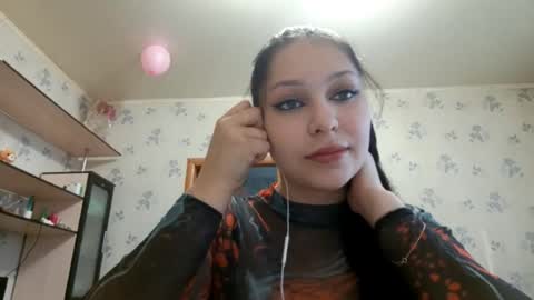 Amelia online show from October 2025 08:16:02 AM