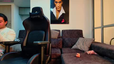 Snapshot of latin_couple77 chatting on February 2025 08:38:01 AM Sara y Andy online show from February 2025 08:38:01 AM