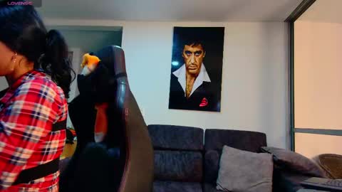 Snapshot of latin_couple77 chatting on March 2025 08:44:01 AM Sara y Andy online show from March 2025 08:44:01 AM