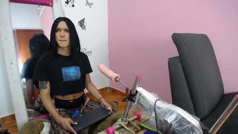 Snapshot of latin_donnahazel chatting on October 2025 08:05:01 PM latin_donnahazel online show from October 2025 08:05:01 PM