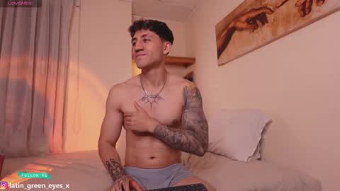 Snapshot of latin_green_eyes_ chatting on October 2025 01:16:02 AM latin_green_eyes_ online show from October 2025 01:16:02 AM