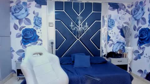 EMMA   online show from October 2025 02:50:02 PM