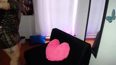 LORENA online show from October 2025 07:46:02 PM