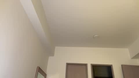 Hi -  online show from October 2025 07:43:02 AM