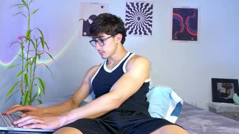 Logan online show from October 2025 12:33:02 AM