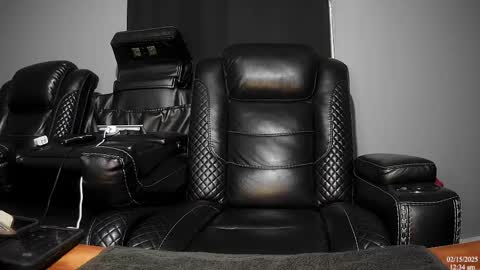 Nico online show from February 2025 06:33:02 AM