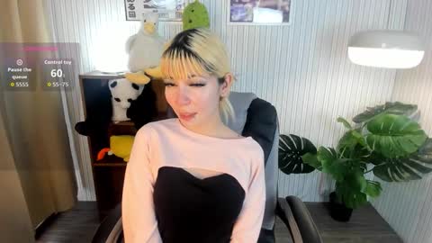 laukyubey1 online show from September 2025 09:09:02 PM