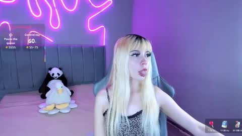 laukyubey1 online show from October 2025 07:56:01 PM