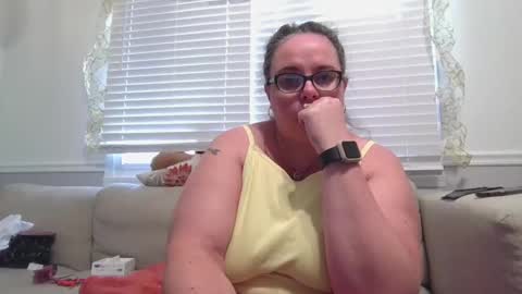 LauLauMa online show from December 2024 09:49:02 PM