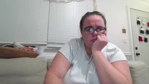 LauLauMa online show from December 2024 04:20:02 AM