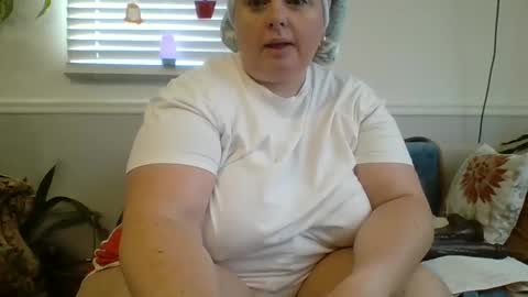 LauLauMa online show from January 2025 02:57:01 PM