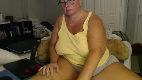 LauLauMa online show from September 2025 02:00:02 AM